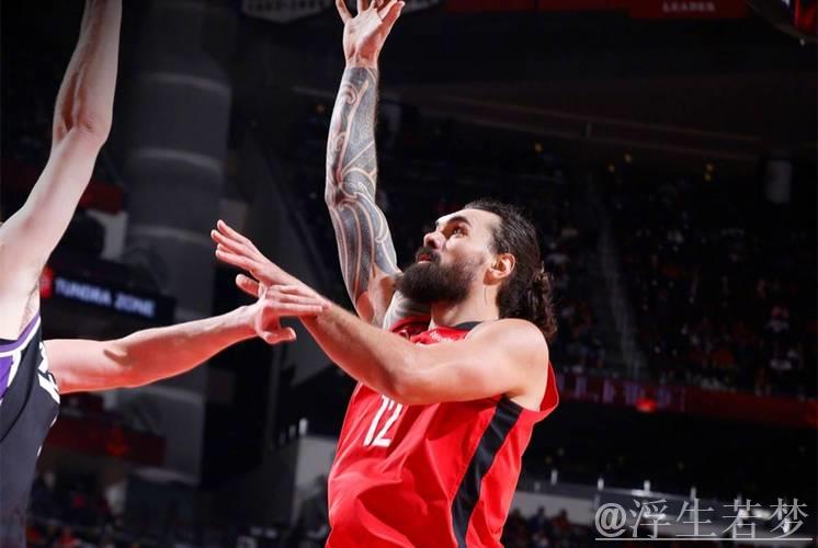 火箭115-113快船 球员评价:阿门满分,6人及格,2人低迷 火箭115-113快船 球员评价:阿门满分,6人及格,2人低迷